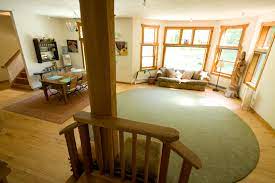 9Mountai interior