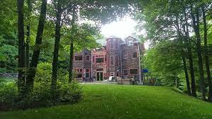 NINE MOUNTAIN EXTERIOR